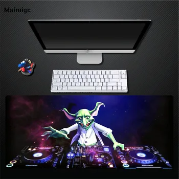 

Mairuige Clown DJ Black Keyboard Mouse Pad Game Desktop Comfort Mat Natural Rubber Durable Pad Lock Edge Game Speed Pad