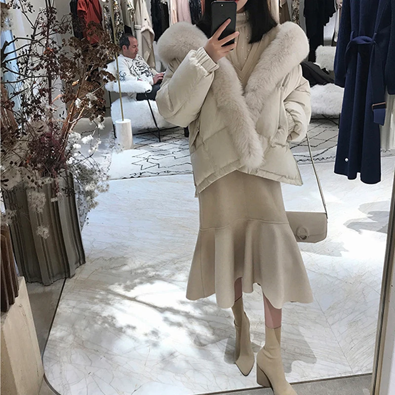 YNZZU 2018 New Winter 90% White Duck Down Coat Women Solid Chic with Large Real Fur Collar Warm Outwears Winter Snow Coat O697