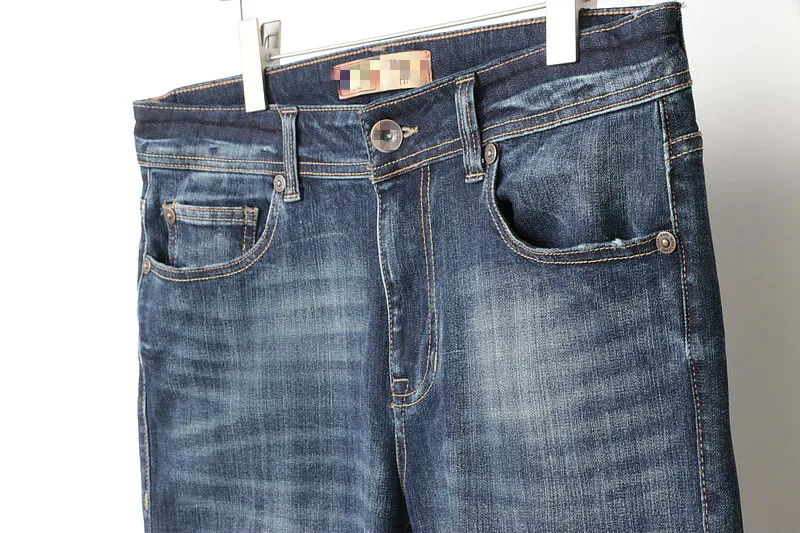Осенне-зимняя обувь Для мужчин модные прямой мыть водой отбеленные повседневные джинсы мужской модный старинные Классический дизайн джинсовый низ
