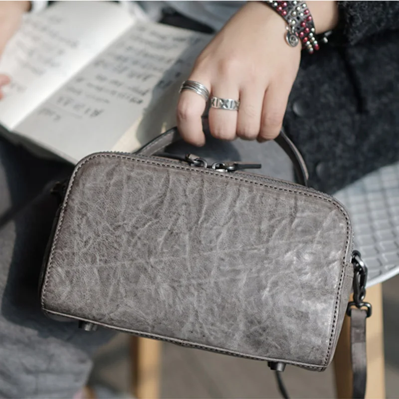 AETOO Handmade head cowhide vintage handbag, leather shoulder oblique strap female bag, casual small simple lady bag