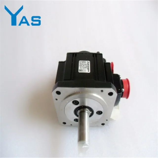 motor (20)
