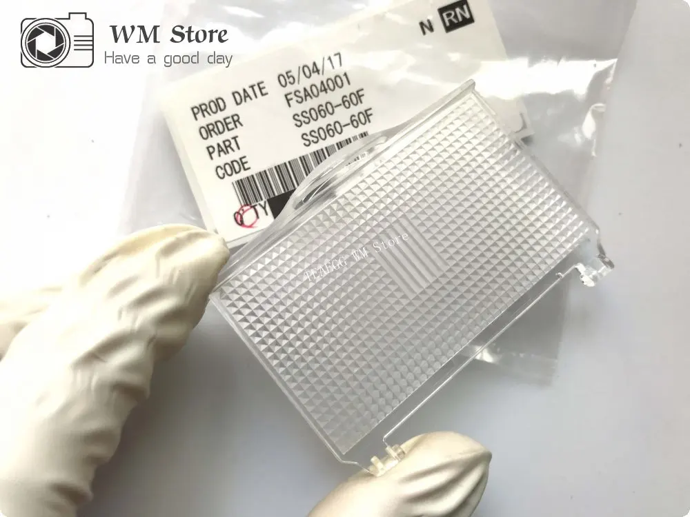 

NEW SB-910 Flash Diffuser Plate Wide Angle Panel Assy SS060-60F For Nikon SB910 SS060-60F Camera Repair Part Replacement
