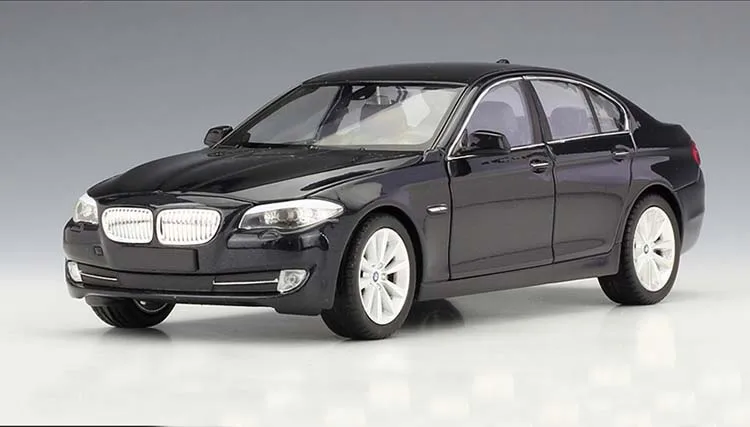 Высокая имитация WELLY 1:24 335i/535i литье под давлением автомобиля из металлического сплава классическая модель автомобиля для детей подарок коллекция игрушек оригинальная коробка