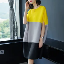 LANMREM новая весенняя плиссированная ткань с О-образным вырезом с рукавами «летучая мышь» с длинными рукавами в стиле пэчворк Цвет Дамская мода свободное платье со складками на рост от BA682