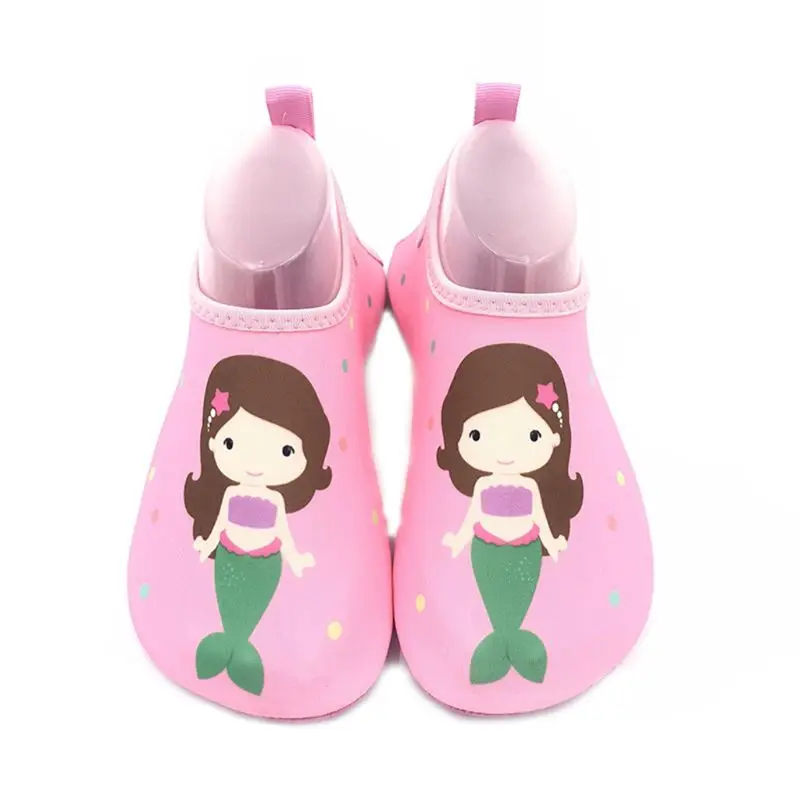 1 زوج الاطفال الكرتون السباحة الأحذية الصبي فتاة جوارب مضادة للانزلاق الشاطئ بركة تصفح لا امتصاص المياه خفيفة الوزن السباحة التبعي