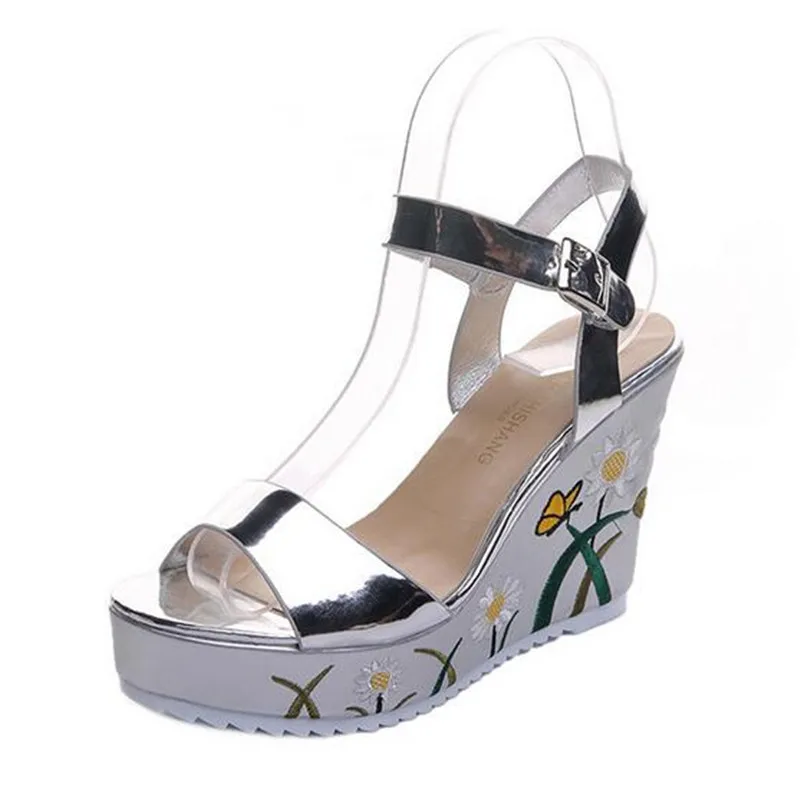 

Ultra high and embroidered color wedge heel sandals for the 2017 summer's new thick bottom waterproof platform for women's shoes