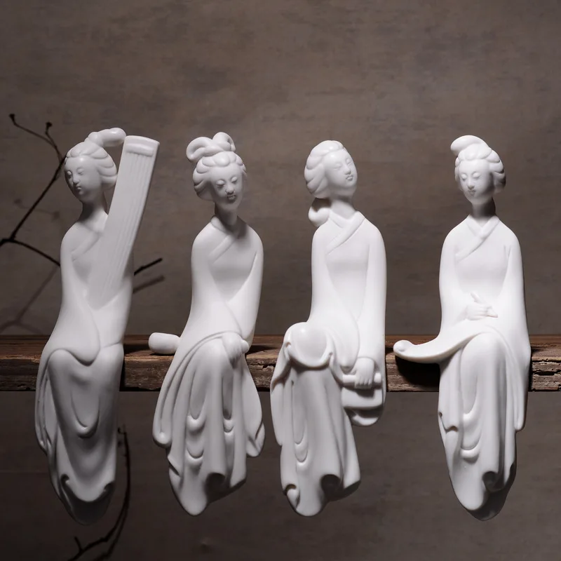 Купить керамические женские. Скульптура в интерьере. Керамические фигуры для интерьера. Скульптуры из керамики. Белые фигурки для интерьера.