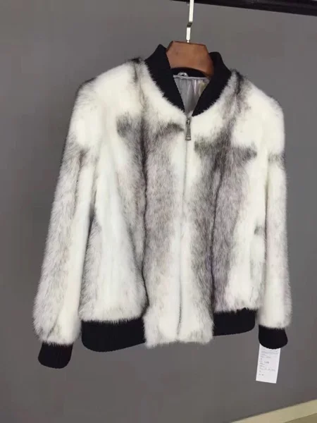 casaco de pele curto