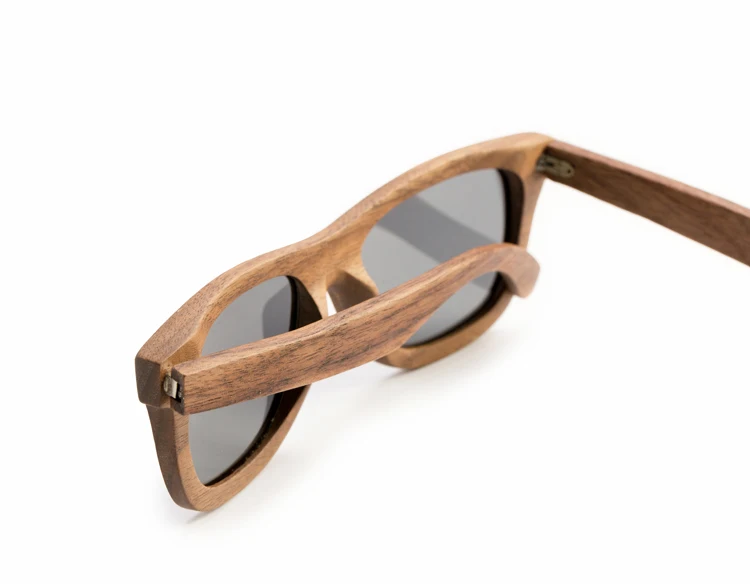 Солнцезащитные очки ручной работы с черной оправой из орехового дерева для женщин и мужчин, Поляризованные винтажные бамбуковые деревянные солнцезащитные очки, пляжные очки с защитой от УФ-лучей
