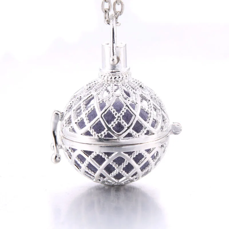 Bright Retro Charm Aromatherapy Pendant Spherical Locket for Aroma