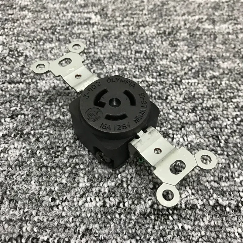 

1PCS High Quality US Standard NEMA L5-15R anti-shedding power socket industrial socket J-702 15A 125V