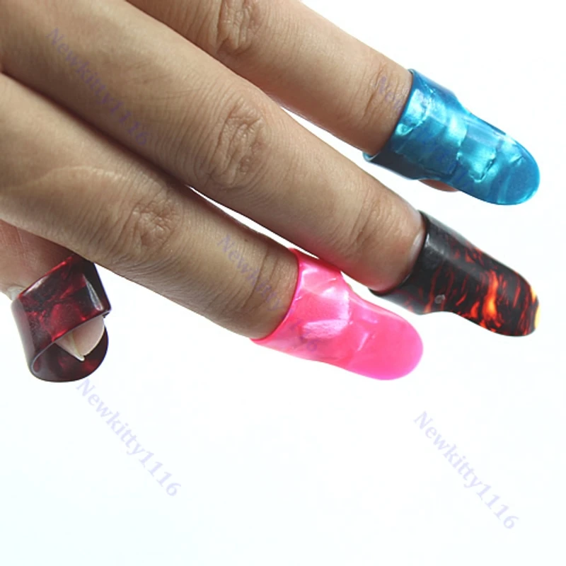

Hot Sell Plastic 1 Thumb And 3 Finger Nail Guitar Picks Plectrums