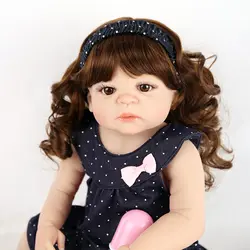 Boneca Возрожденный силикон полный реалиста для маленьких девочек reborn baby doll 23 дюйма 57 см вьющиеся парик bebes кукла трансфер до младенец