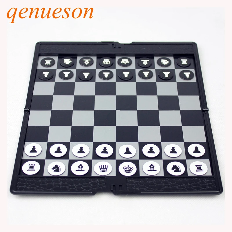

Mini wallet type 20x17 cm Folding Board Checkers Set Traveler Plane Portable Magnetic Chess Plastic Buttons board games qenueson