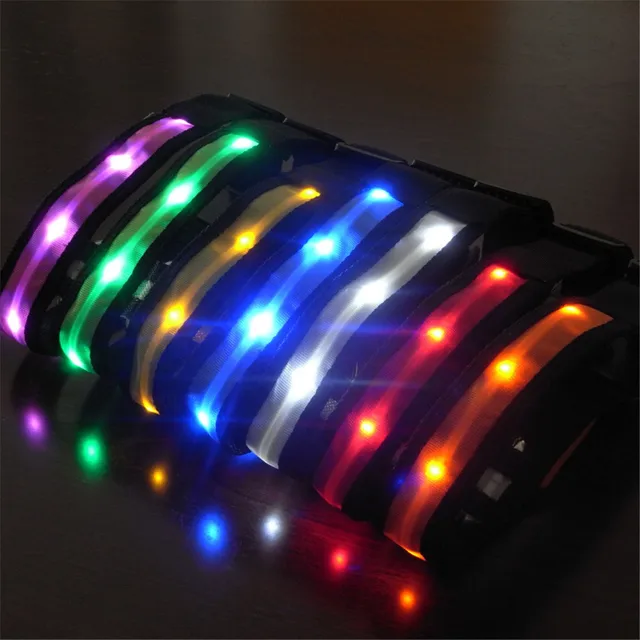 GL003 Licht spot LED halsbanden Beer afdrukken Hond knipperende Led ... GL003 Licht spot LED halsbanden Beer afdrukken Hond knipperende Led ...