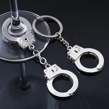 

100 PCS Handcuffs Keychain Car Key Chain Key Ring Simulation Handcuffs model key buckle For Best Gift Jewelry Accessories
