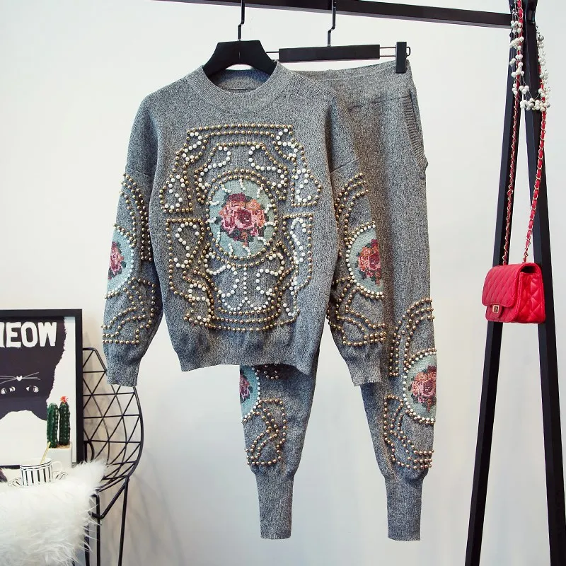 

Higth Quality Beading Design 2 Piece Set Women Suits Winter Knitting Long-sleeved Pearls Sweater Pants Tracksuit Suit