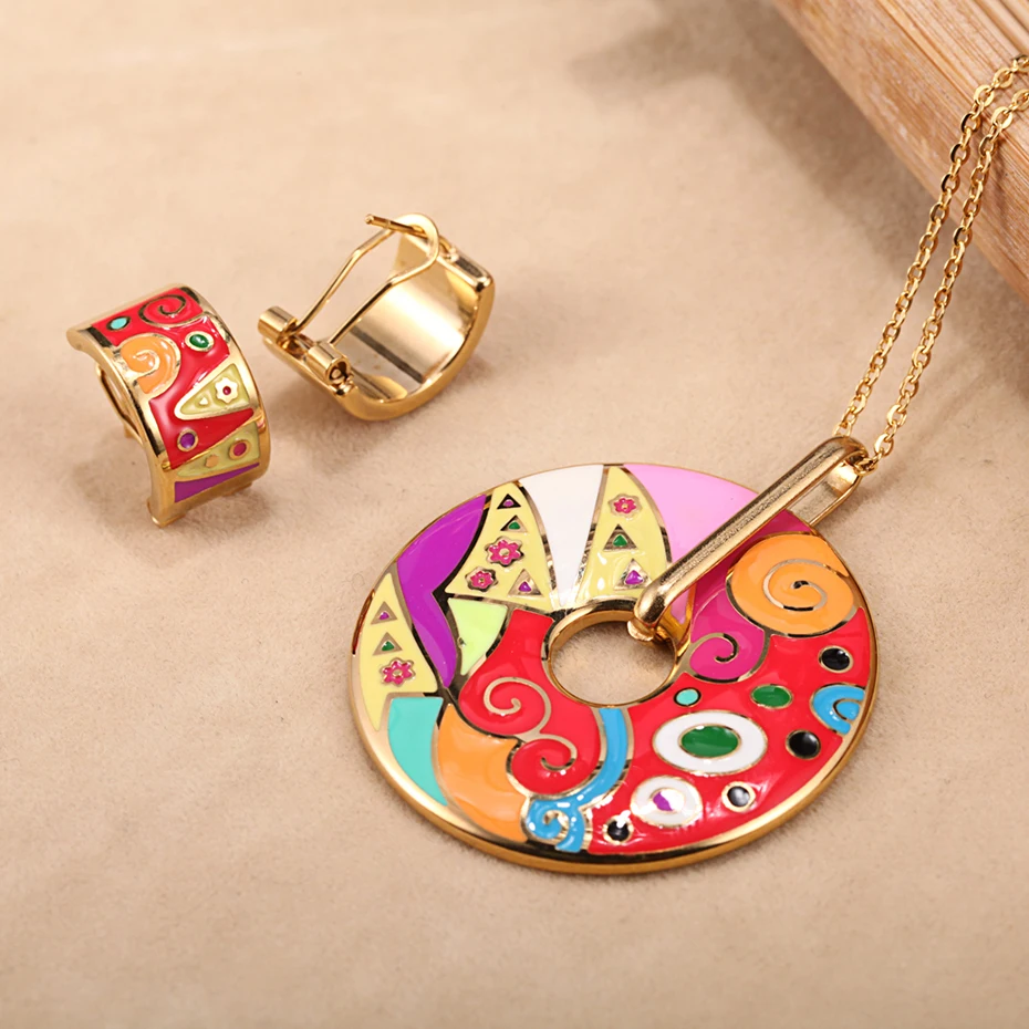gold necklace  (3)