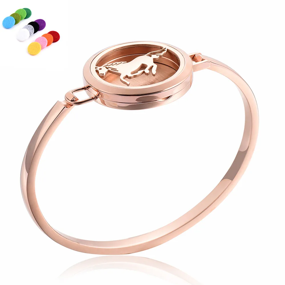 Джуси кутюр шарм. Духи с браслетом. Браслет от диптик. Браслет джуси кутюр. Браслет духи.