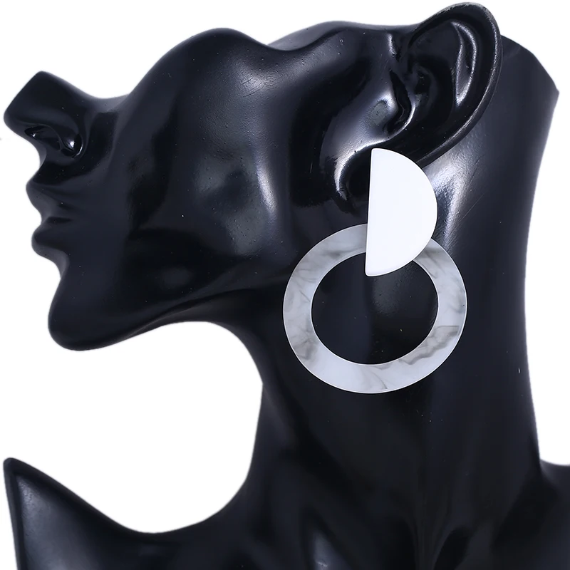 25 (4)