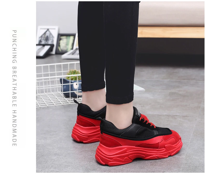 Лидер продаж года; женская прогулочная обувь; дышащие, визуально увеличивающие рост спортивные удобные кроссовки на шнуровке; Уличная обувь для бега; цвет красный, черный