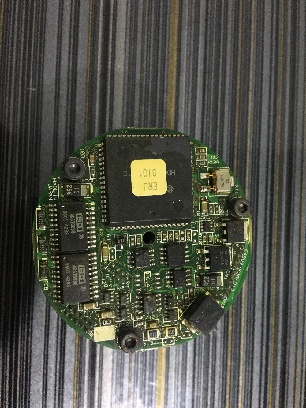 ER-J-7200D 1