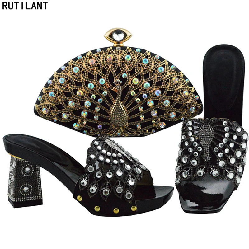 Nieuwste Dames Italiaanse Schoenen En Tas Set Versierd Met Strass Nigeriaanse Vrouwen Bruiloft Schoenen En Tas Set Luxe Vrouwen Schoenen Nieuwste Dames Italiaanse Schoenen En Tas Set Versierd Met Strass Nigeriaanse Vrouwen Bruiloft Schoenen En Tas Set Luxe Vrouwen Schoenen