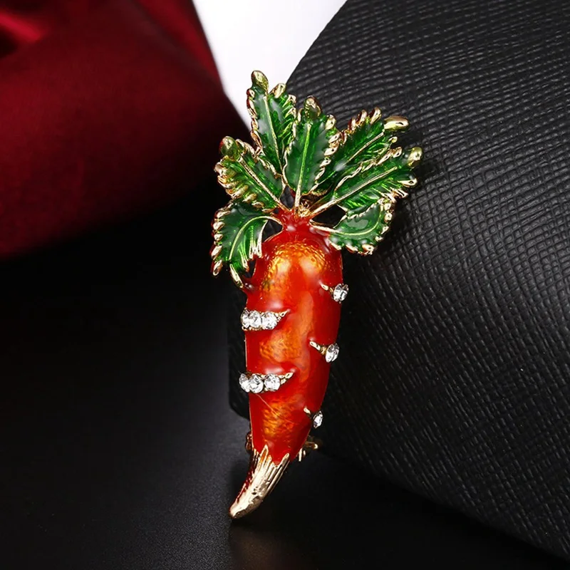

Cute Orange Carrot Brooch Enamel Green Leaves Gold-color Pins Suit Scarf Clothes Corsage Jewelry Women Men Kids Gifts