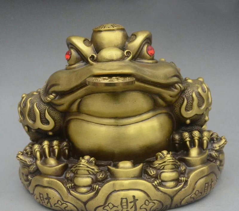 

8" China Fengshui Bronze Wealth Yuanbao Rich Golden Toad Spitter Animal Statue