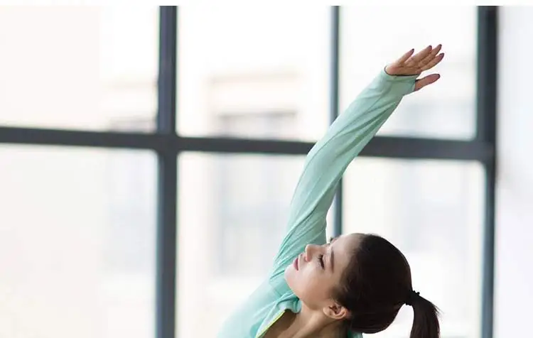 yoga-shirts-running-jackets_11