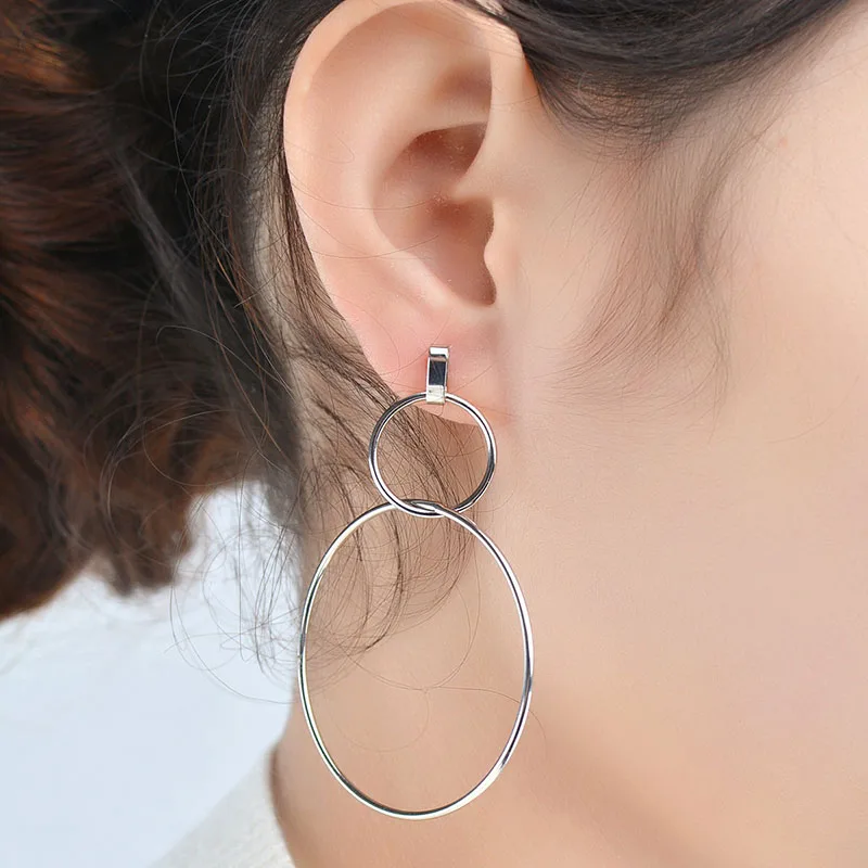 

Big Round Earrings Geometric Hollow Metal Lucky 8 Earrings Minimalist Jewelry Fashion Simple Earring for Women