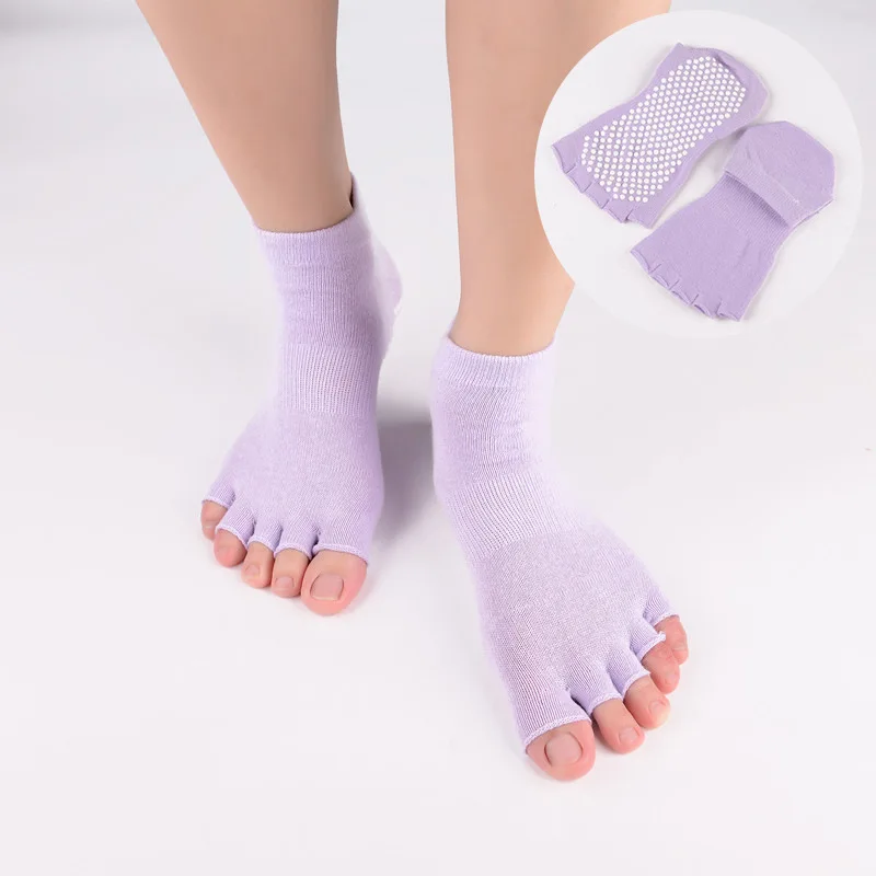 Women-Yoga-Socks-Half-Five-Fingers-Cotton-Half-Toe-Professional-Anti-Slip-Ladies-Ventilation-Pilates-Ankle-Grip-Durable-Open-Socks-SCL563 (2)