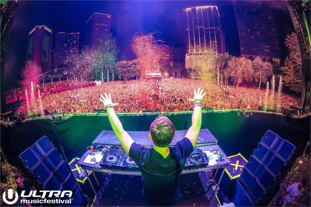 Hardwell ультра музыкальный фестиваль 2015 робберт ван де корпут DJ музыка Майами