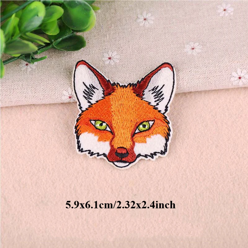 

1pcs Animal Fox Appliques parches bordados Embroidered Patch For Clothing Iron On Patches Kids Garment Stickers Badge Patchwork