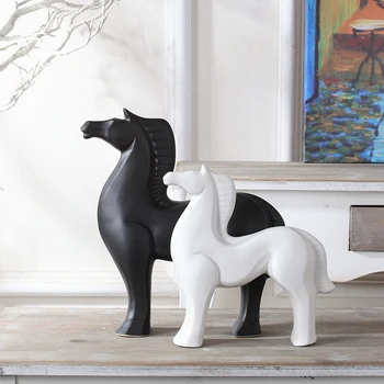 

Nordic white ceramic craft horse figurine modern home decor handicraft porcelain animal room decoration birthday gift