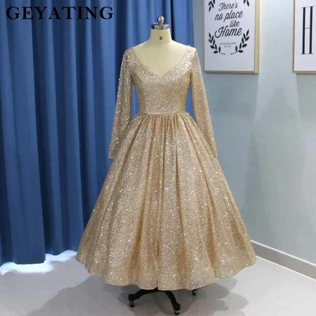 Vintage Gold Long Sleeve Prom Dresses 2018 Glitter Tea Length Ball Vintage Gold Long Sleeve Prom Dresses 2018 Glitter Tea Length Ball Gown Party Dress Short Homecoming