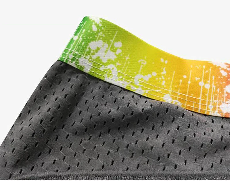 3321673016_886642078