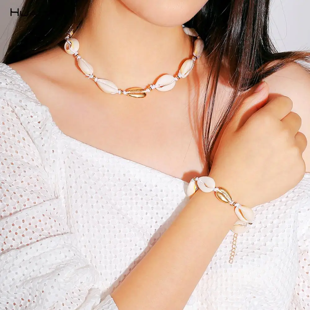 

HUANZHI Trendy Shell Choker Bohemian Beach Necklace Gold Metal Beading Shell Chain Choker Necklace For Women Travel Jewelry Gift