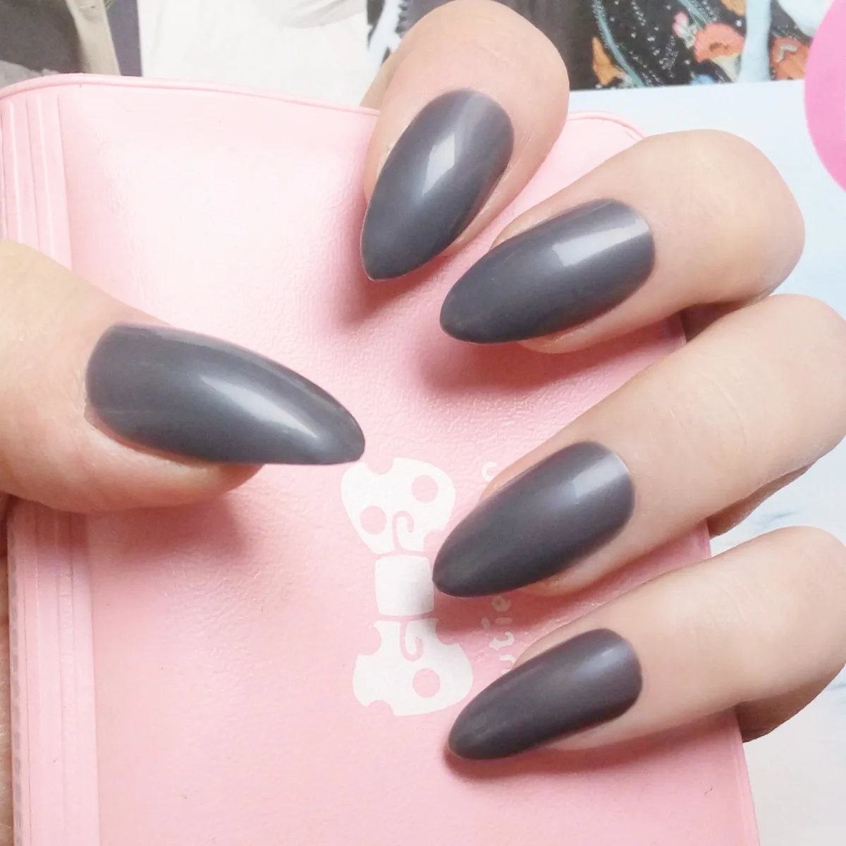 

Dumb Black Stiletto Nails Grey Fake Nails Full Cover False Nails Acrylic DIY Nail Art Manicure Material 228E