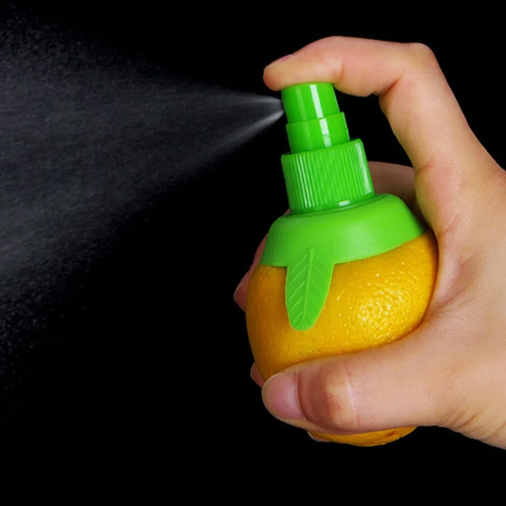 1set Creative Mini Fruit Juice Squeezers Sprayer Lemon Watermelon Juice