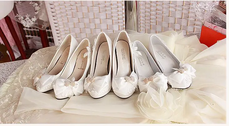 Бабочка-узел бабочкой Женские свадебные туфли белого цвета маленький каблук белый галстук-бабочка невест обувь женские обувь для вечеринок