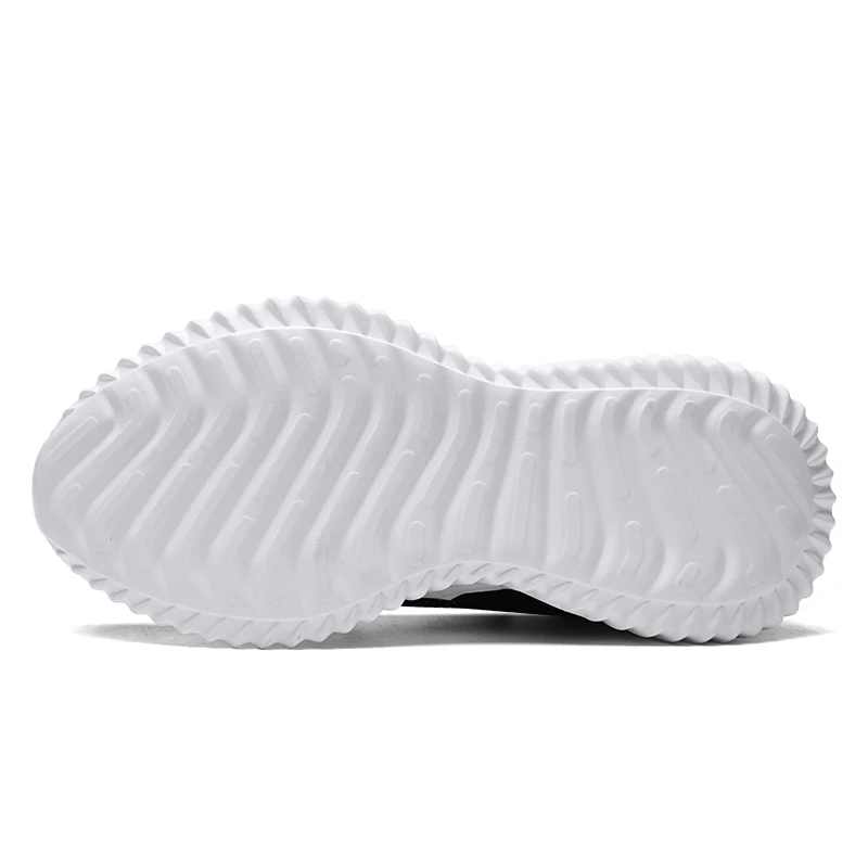 2019 Light Weight Men Casual Shoes Mesh Breathable Weaving Male Flats Shoes White Black Solid Outdoor Walking Sneakers Men