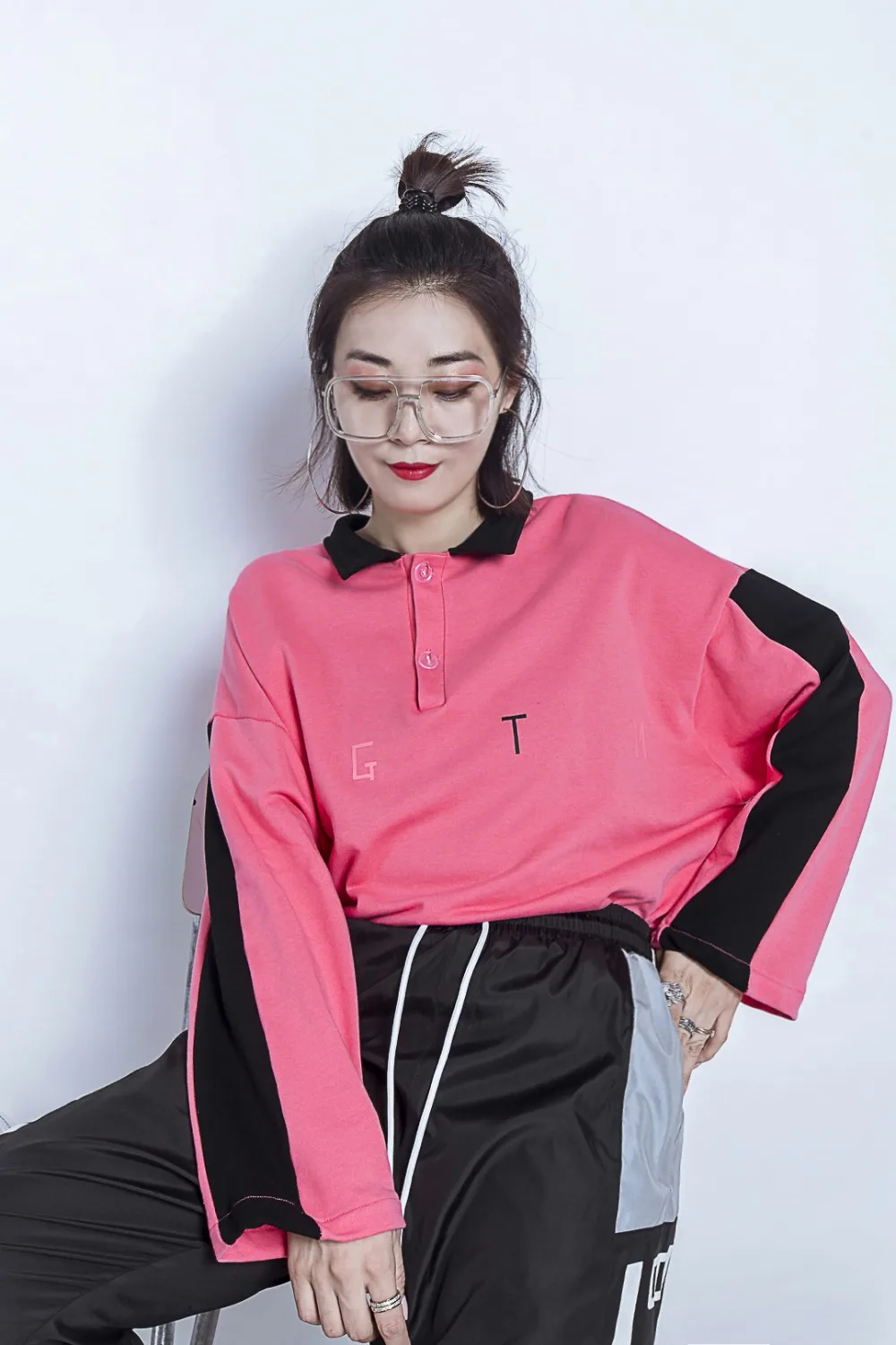 Осенняя новая Harajuku модная футболка с длинными рукавами и надписью, свободный воротник, с отворотом, Женская Осенняя футболка