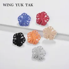 Крыло ЮК так красочные соломенные из пальмового волокна цветок серьги для женщин богемные ручной работы серьги гвоздики модные аксессуары
