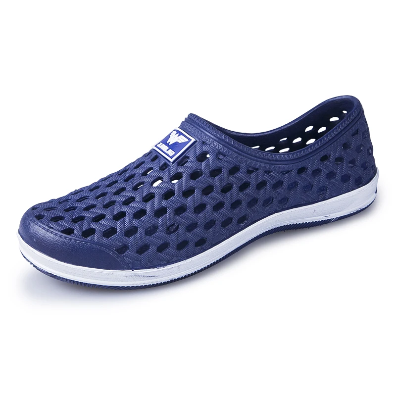 

Hole Shoes 2019 Men Sandals Summer Slippers Shoes Croc Fashion Beach Sandals Casual Flat Slip On Flip Flops Men Hollow Shoes
