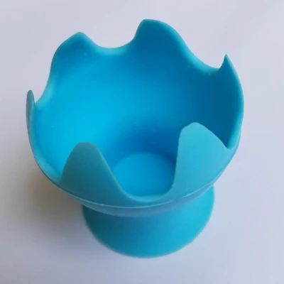 4Pcs/Set Cute Egg Tools Silicone Egg Cup Colorful Egg Tray For Breakfast Easy Eggs - Color: Sky blue