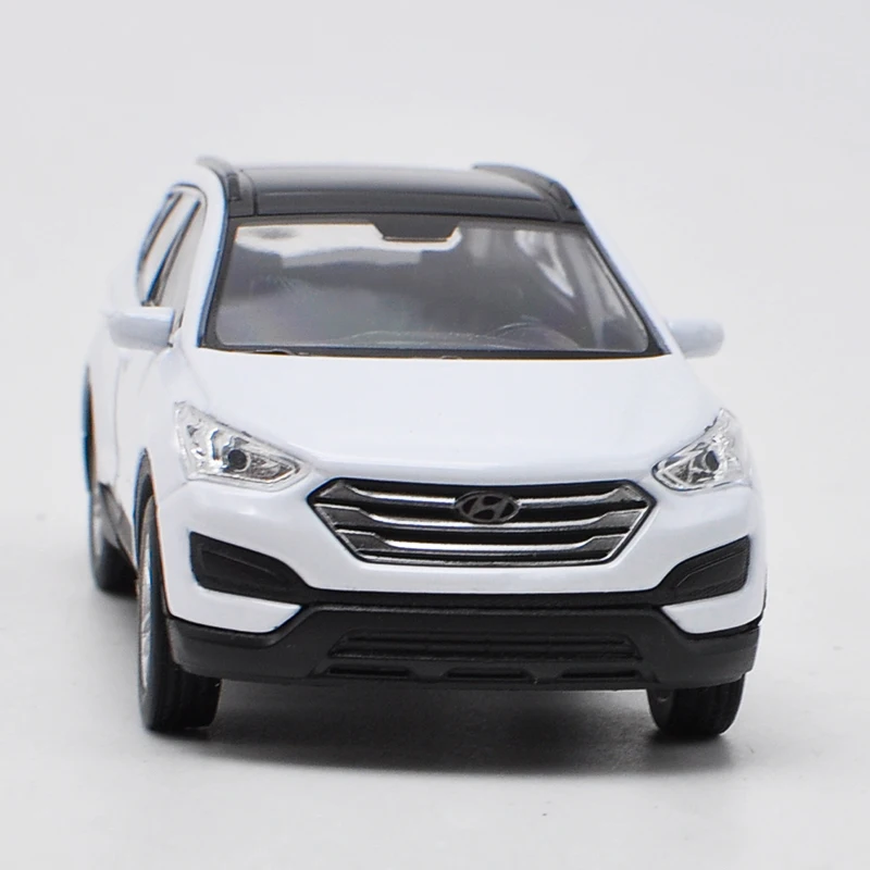 WELLY 1/36 HYUNDAI Santafe SUV литая под давлением модель автомобиля игрушка с вытягиванием назад для детей подарки коллекция игрушек