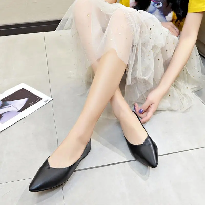 Новинка года; сезон весна-лето; туфли в Корейском стиле с острым носком Baitao; тонкие туфли на плоской подошве; Shallow17 - Цвет: Черный
