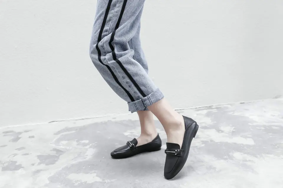 EshtonShero/2019 г. женская обувь на плоской подошве, женская обувь из кожи и PU искусственной кожи на плоской подошве с круглым носком, Модные