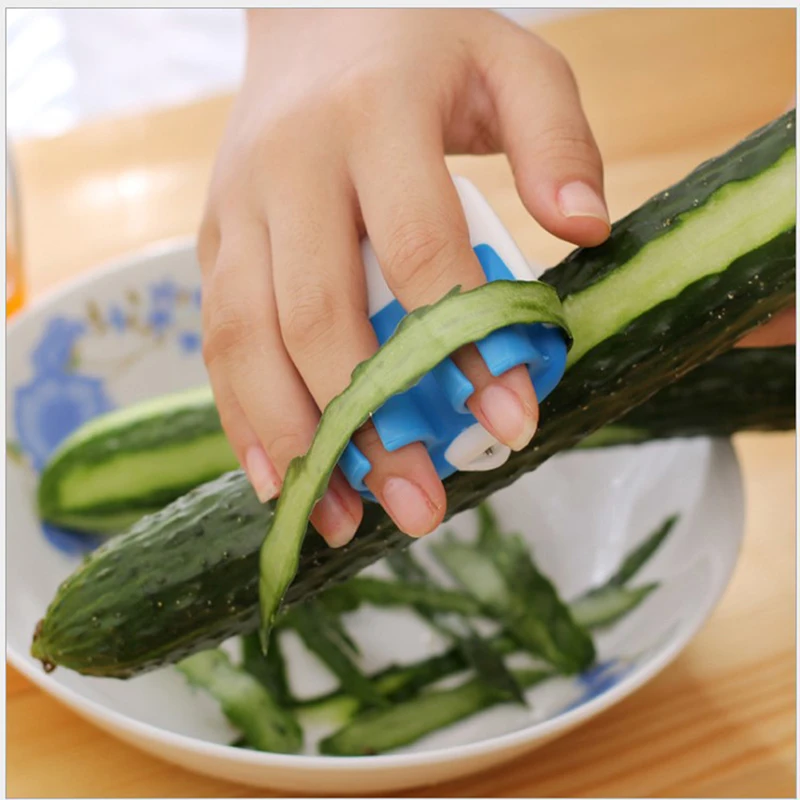 New Finger Held Palm Peeler Easy Hold Vegetable Fruit Salad Slicer Kitchen Tool fruit